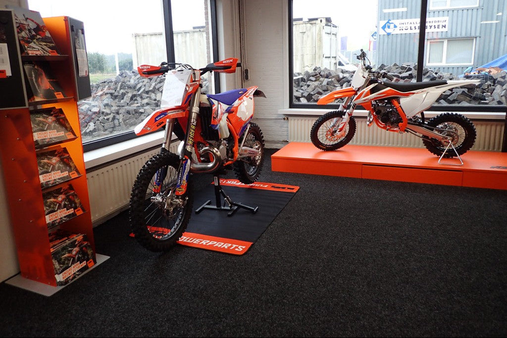 London 50 Gelbacking | Antraciet