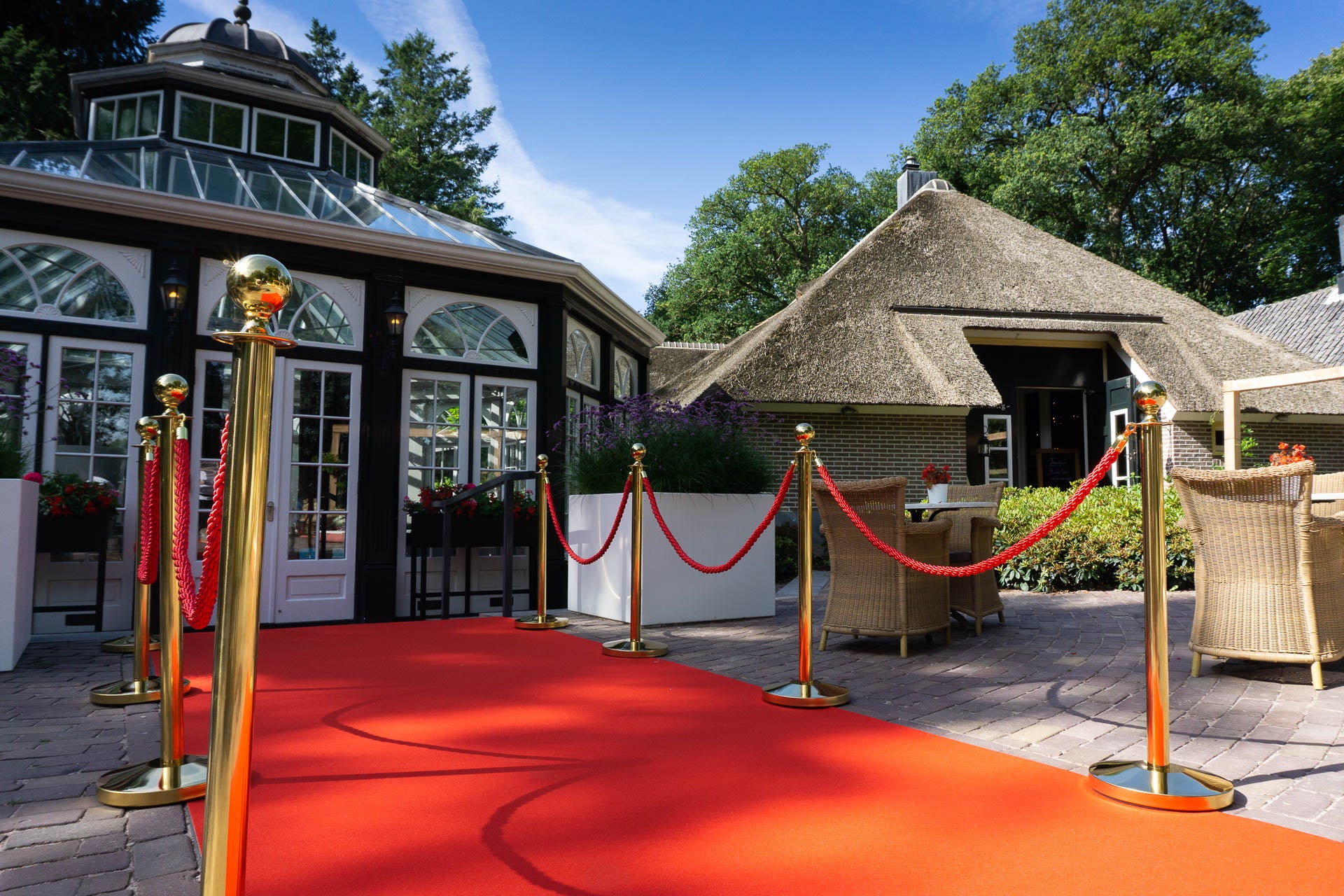 Afzetpaal voor koord | Ronde Bol -  Messing