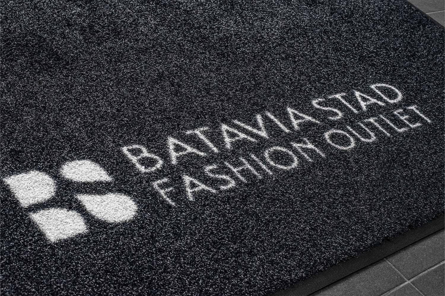 Outdoor Logomat