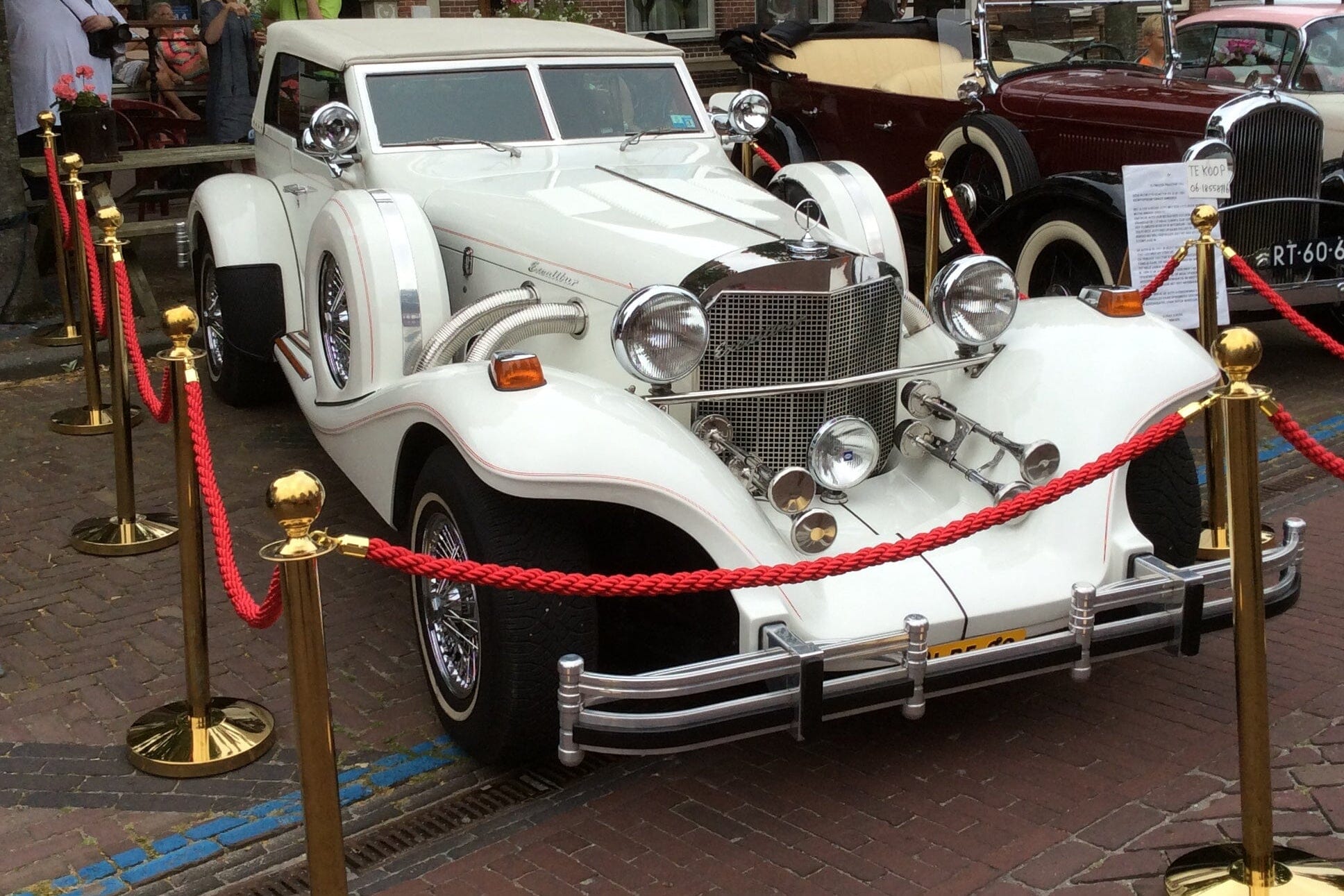 Afzetkoord Gedraaid | Rood - Messing sluiting Afzetpalen | accessoires Rodelopers 