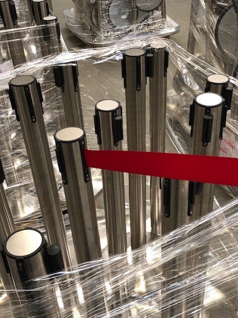 Afzetpalen met trekband tweedehands | Geborsteld Chroom - Rood | GJ Floors