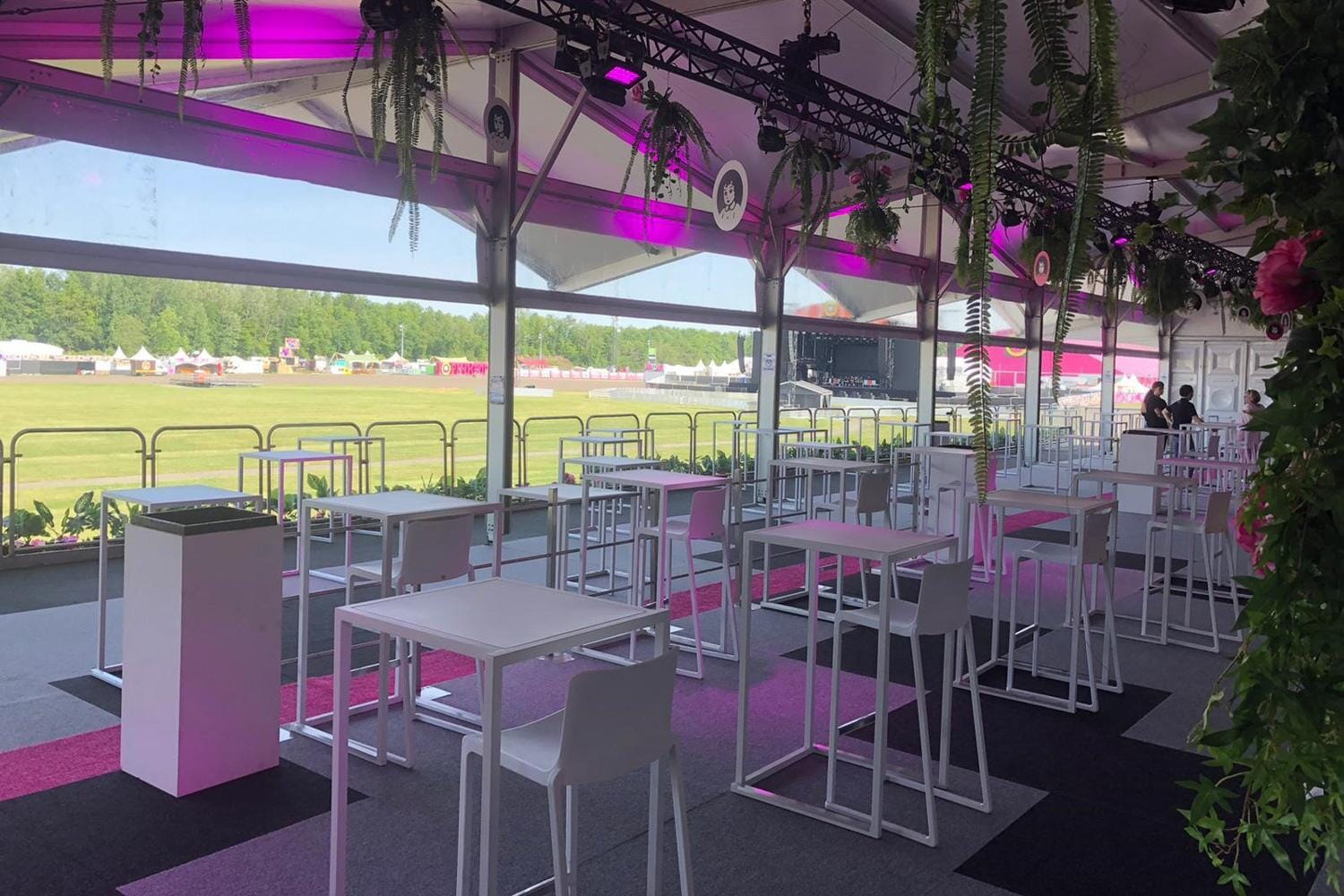 London 50 | Projecttapijt | 027 - Zwart | GJ Floors