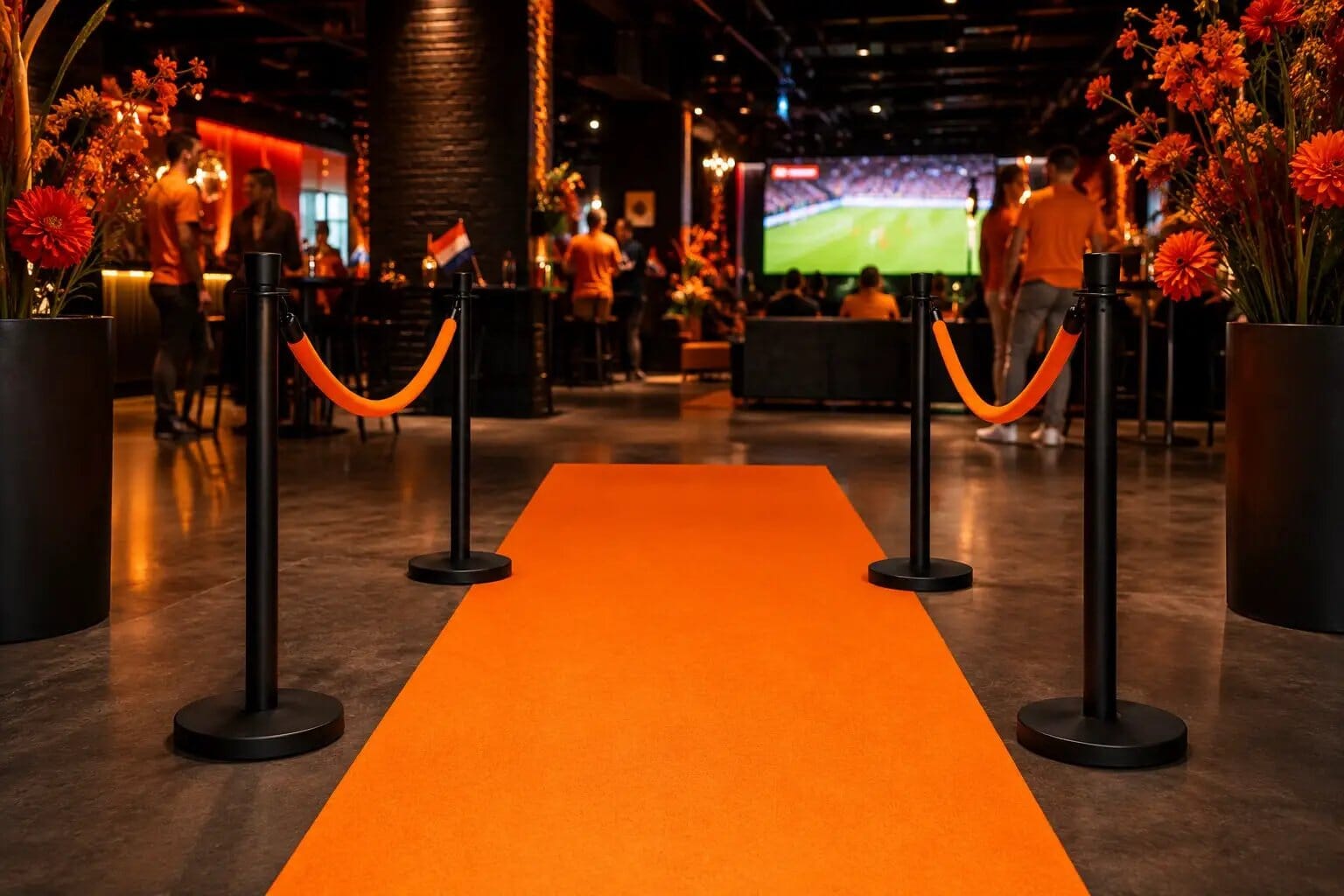 WK Oranje Leeuwen Bundel Indoor by Rodelopers: orange carpet runway with black stanchions and orange ropes
